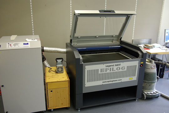 Epilog Laser mit Absauganlage
